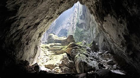 ¡Explora la Cueva de Phong Nha-Ke Bang, un tesoro geológico escondido en el corazón de Vietnam!